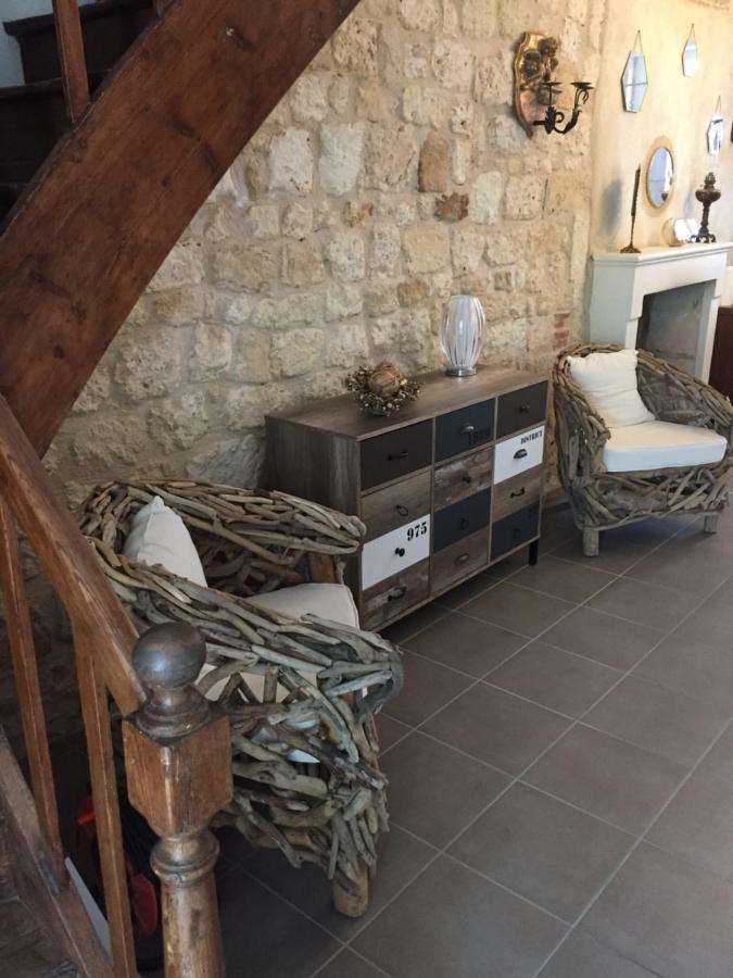 De Charme Et D'Eau Panzió Saint-Savinien Kültér fotó